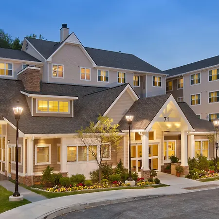 Residence Inn Burlington Colchester-3